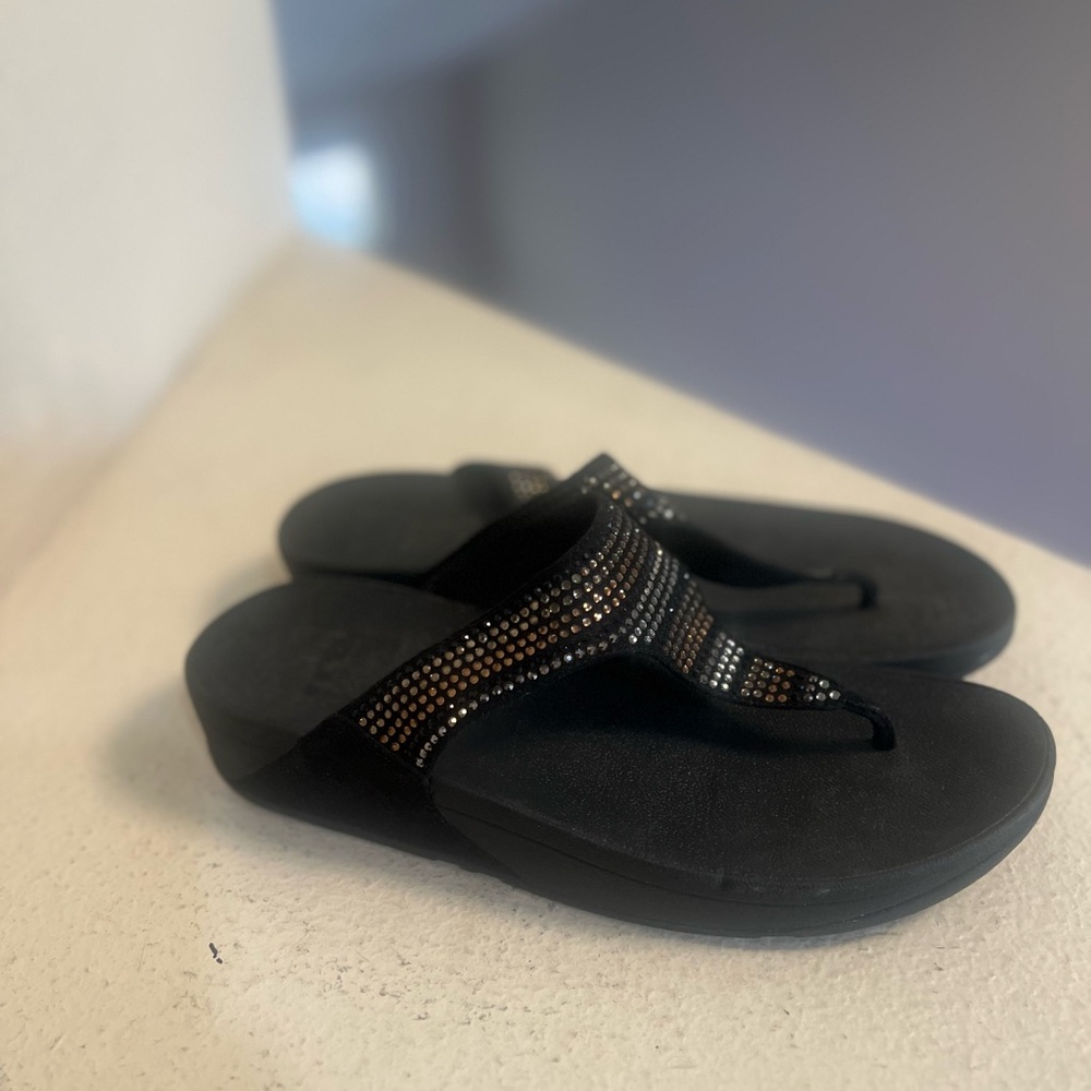 FitFlop‎ Women Size 10 Black Strobe Luxe Toe - Thong Sandals - Multi Rhinestones